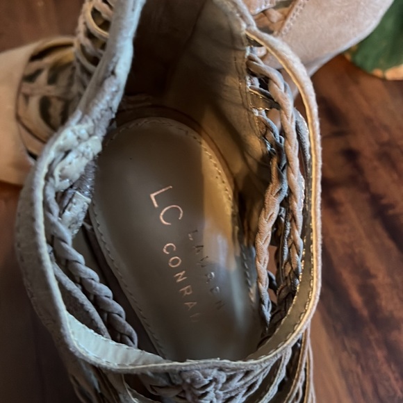 LC Lauren Conrad Light Brown Heels EUC - Picture 4 of 8